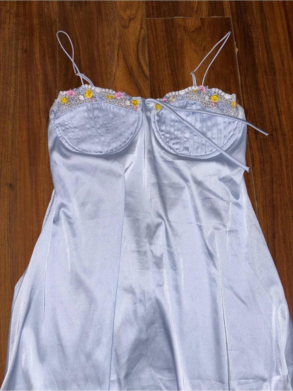J.ING Light Blue Satin Slip with Daisy Embroidered Bust - Picture 3 of 4